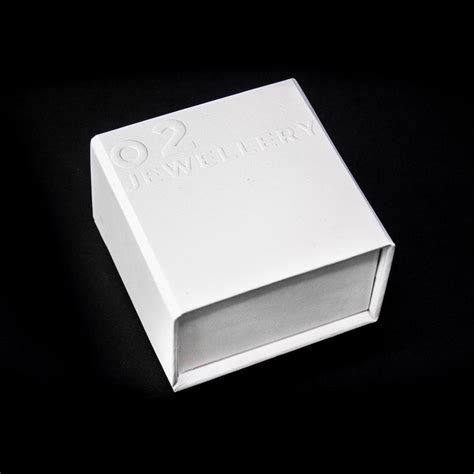 magnet box woth metal diamongds|magnetic jewelry boxes.